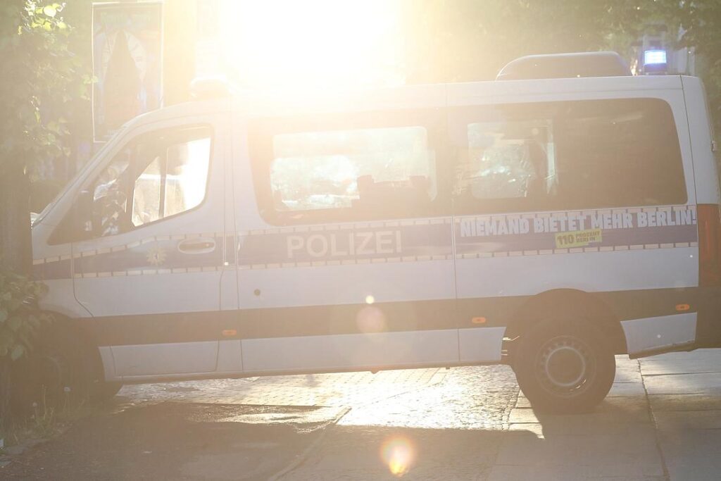 Unfallflucht nach Vorfahrtsverletzung bei Marbach am Neckar