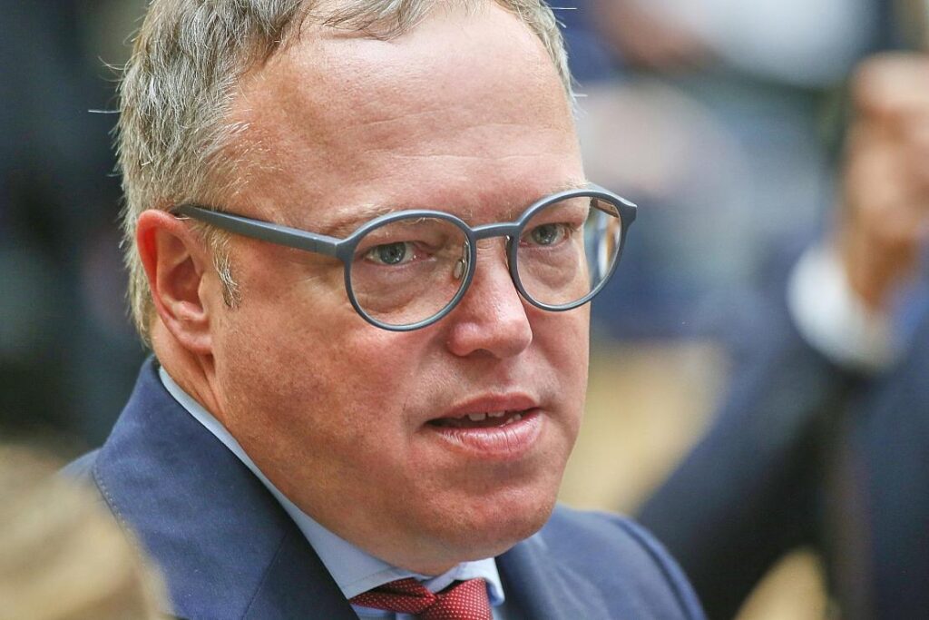 Voigt macht Druck bei Stromsteuer und Bund-Länder-Finanzen