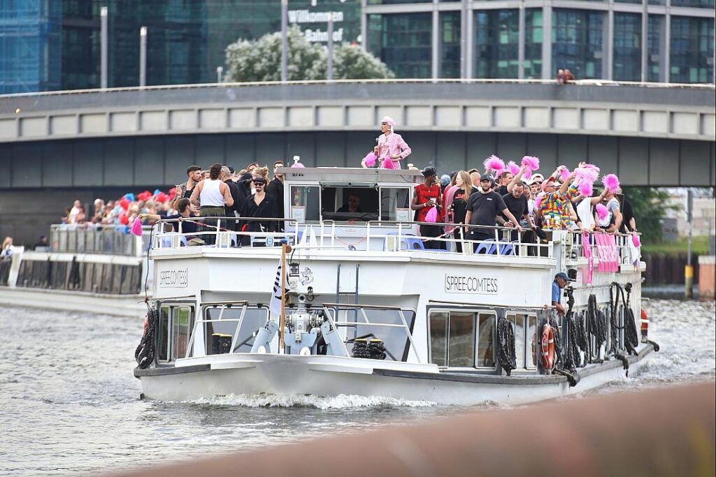 "CSD auf der Spree" soll auf Christopher-Street-Day einstimmen
