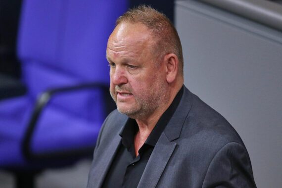 Kay-Uwe Ziegler spricht über Corona-Soforthilfen, Betrugsanklage und fordert Untersuchungsausschuss.