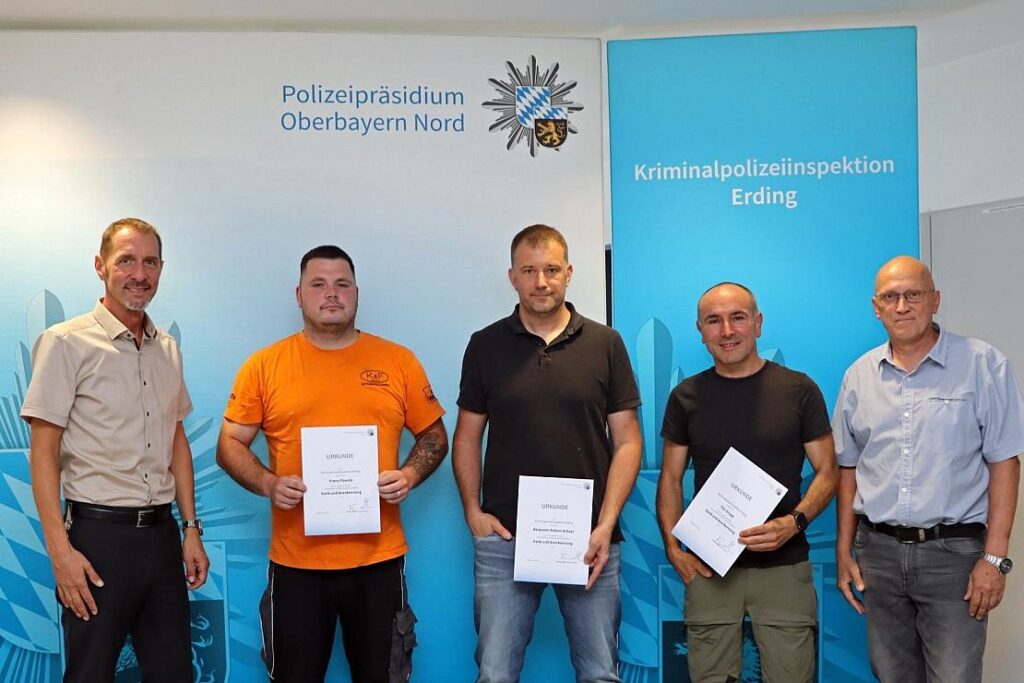 Drei Bürger in Erding für couragiertes Einschreiten bei Sexualdelikt geehrt