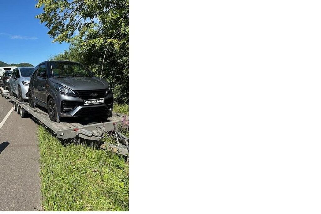 Falsch beladener Transporter blockiert B10 bei Birkweiler