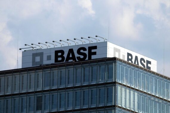 BASF-Werk Ludwigshafen: Feuerwehr im Einsatz wegen Geruchsbelästigung nach Produktaustritt.