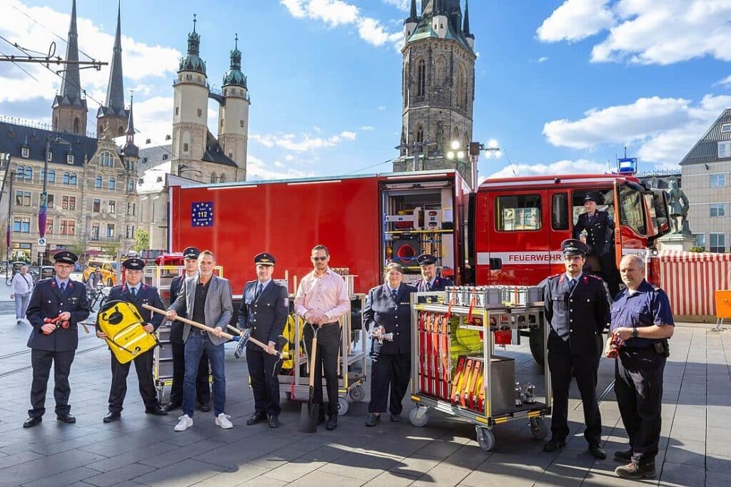 Halle stellt neues Feuerwehrfahrzeug für Vegetationsbrände in Dienst