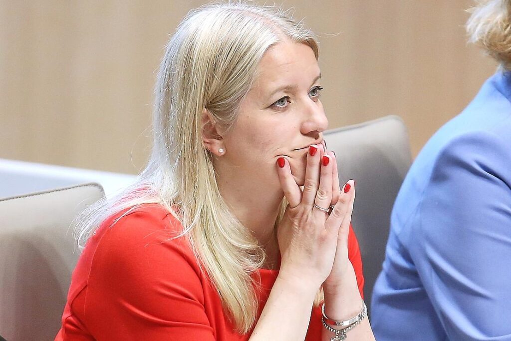 Justizministerin besucht Verwaltungsgericht Oldenburg