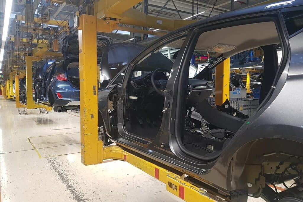 Kfz-Branche verzeichnet größte Umsatzeinbußen in NRW-Industrie