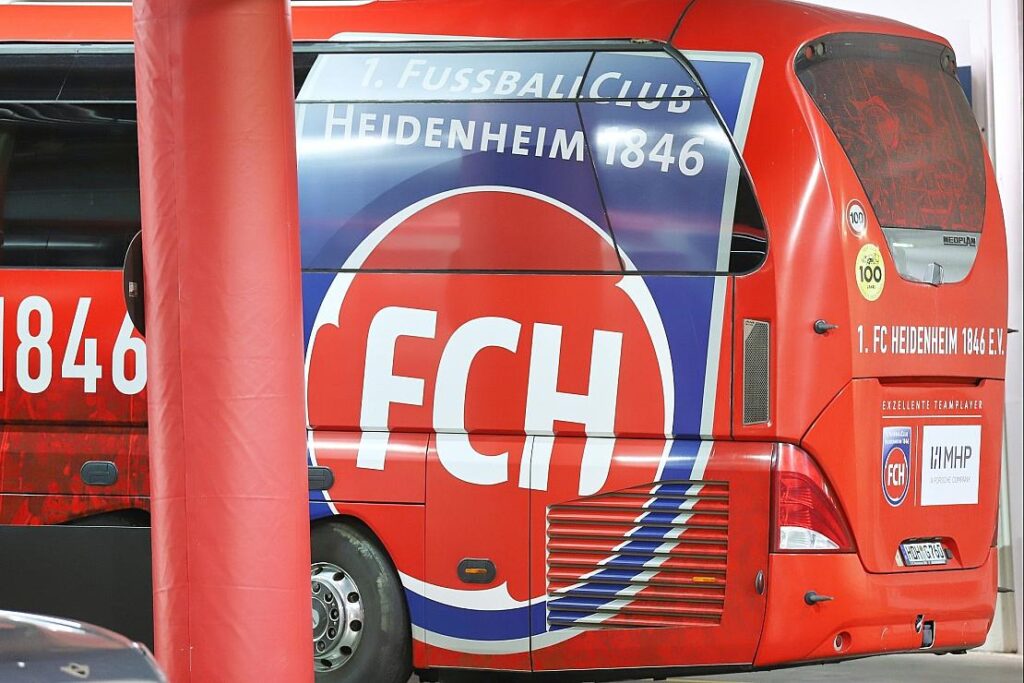 Neue Fahrradständer an der Voith-Arena in Heidenheim