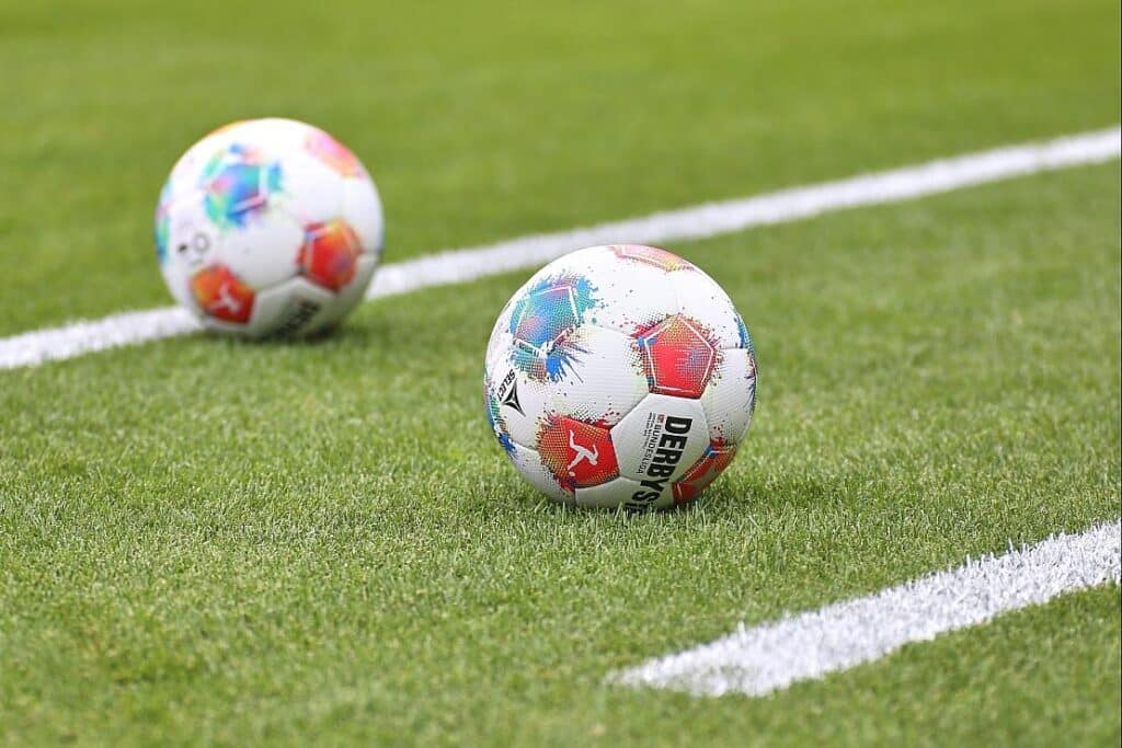 Polizei setzt bei Fußballspiel in Leipzig Drohne ein