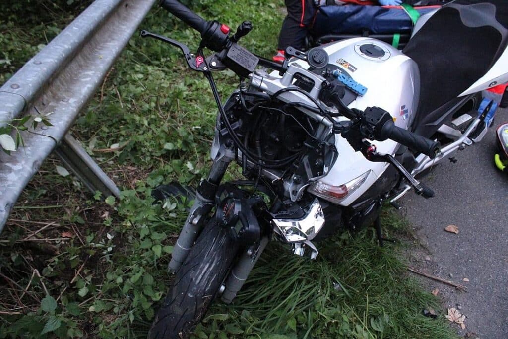 Schwerer Motorradunfall auf Panoramastraße im Hürtgenwald