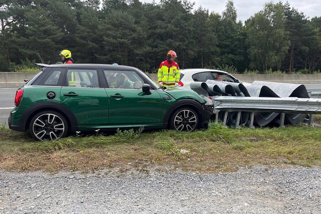 Schwerer Unfall auf A33-Parkplatz bei Bielefeld