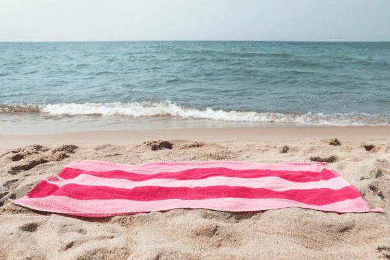 Woran erkennt man gute Badetücher für den Strand?