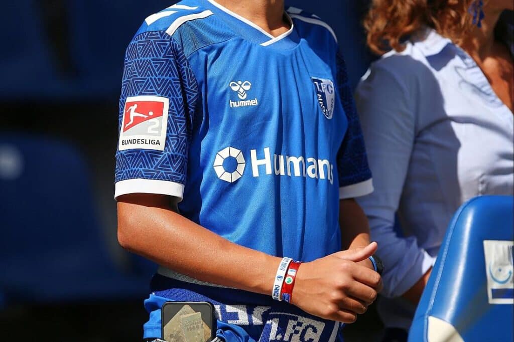 2. Bundesliga: Bielefeld schlägt Magdeburg – Paderborn siegreich