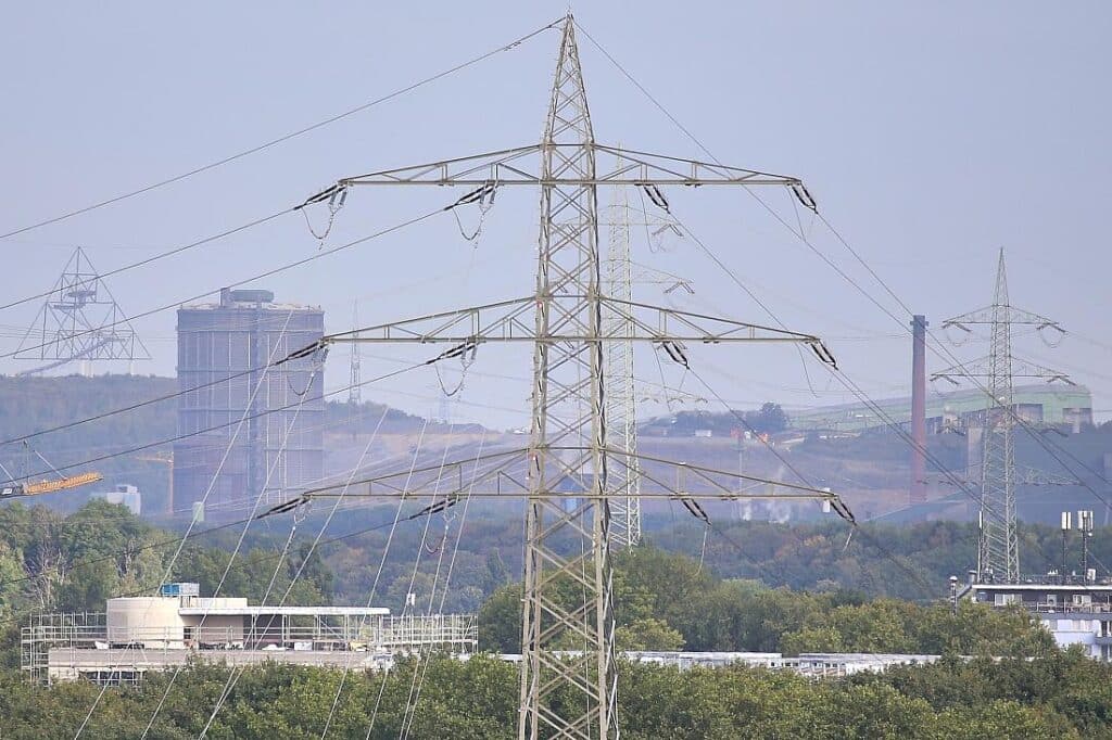 Amprion erwartet kontrollierte Stromabschaltungen für Betriebe