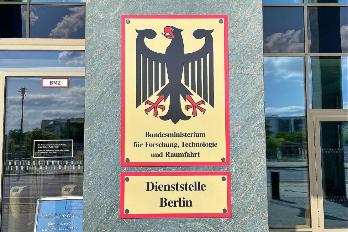 Bovenschulte kritisiert Raumfahrt-Budget als unzureichend