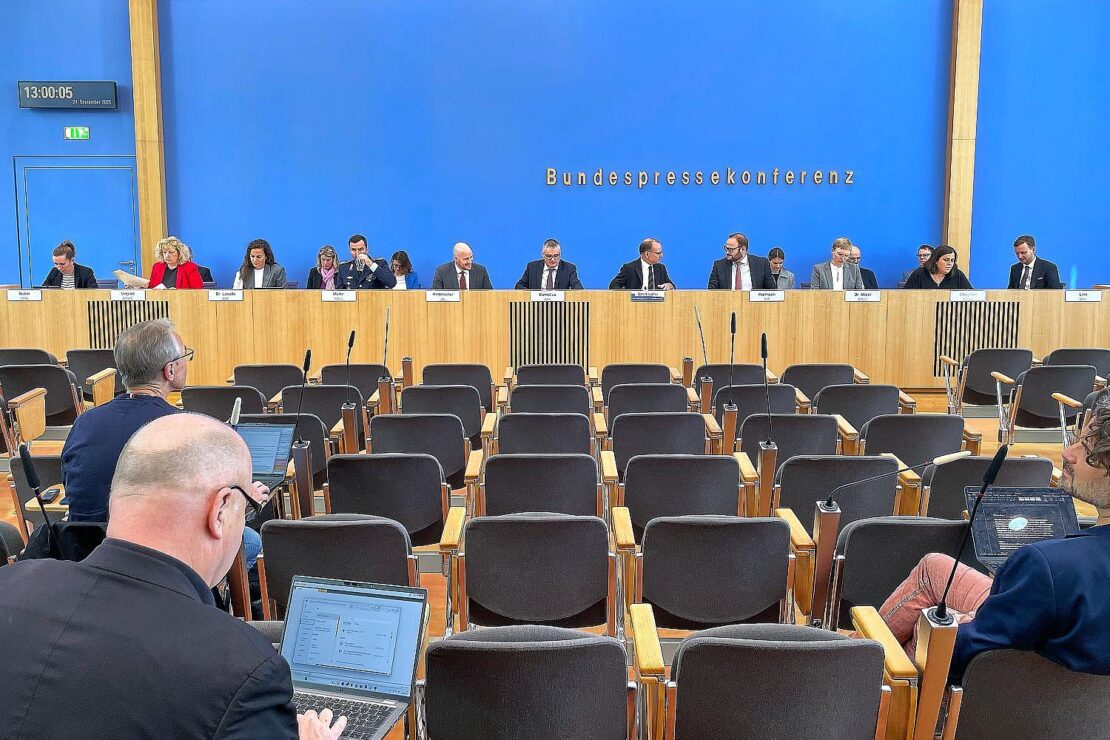 Bundesregierung will Trump-Lob nicht bewerten