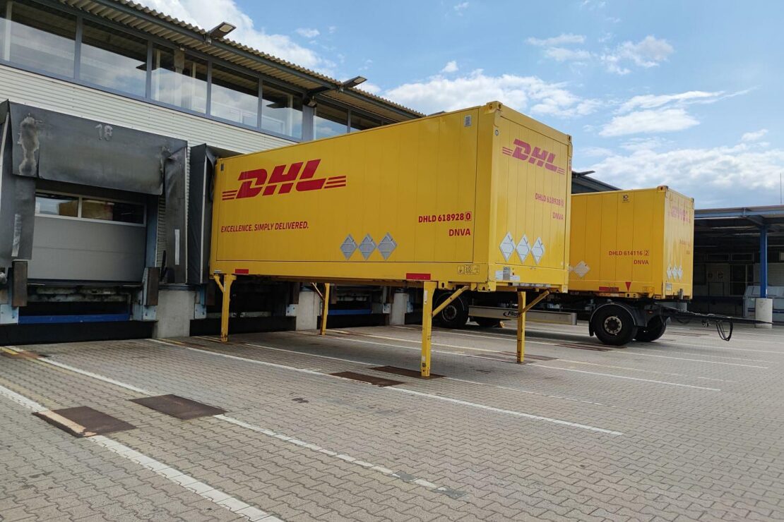 DHL sieht AfD als Risiko für Standort Deutschland