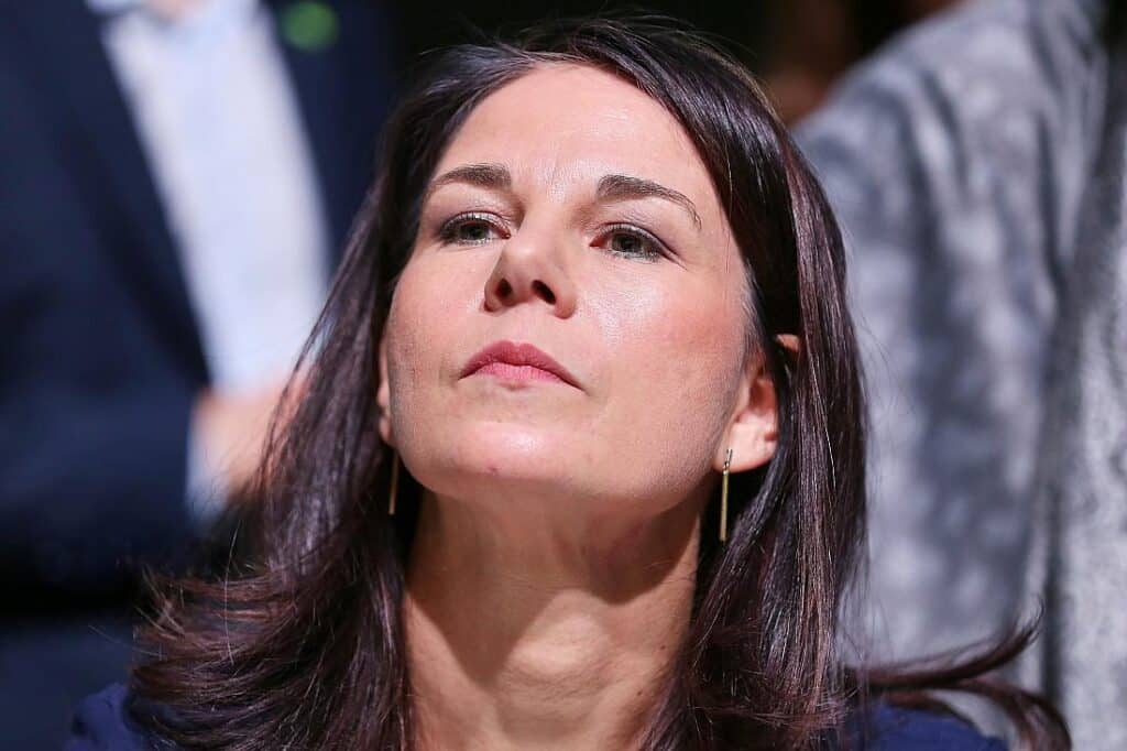Ex-Außenministerin Baerbock verteidigt Afghanen-Aufnahmeprogramm