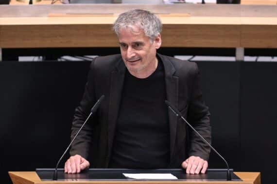 Berlin, Alexanderplatz, Galeria Kaufhof, Christoph Wapler, grüne Lösungen, langfristige Perspektive, Arbeitsplatzsicherung.