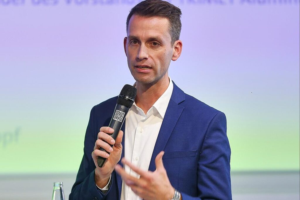 Grüne sehen historische Chance des Sondervermögens vertan