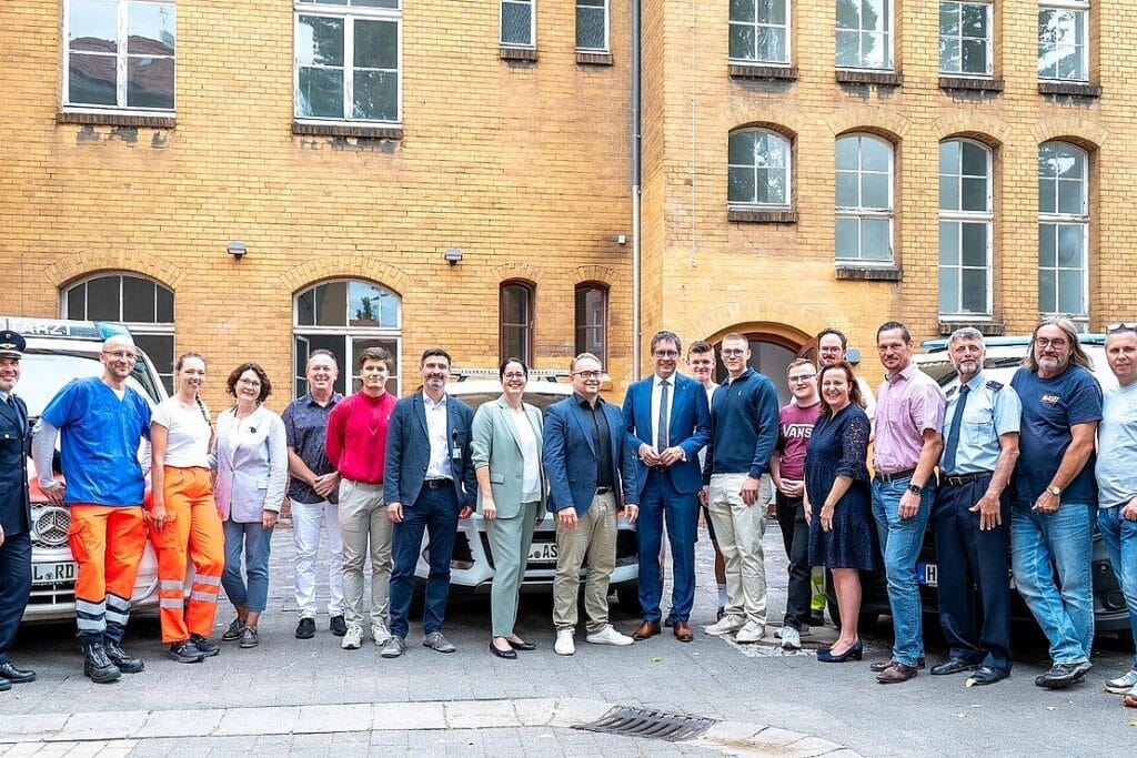 Halle nimmt sanierte Rettungswache in Betrieb