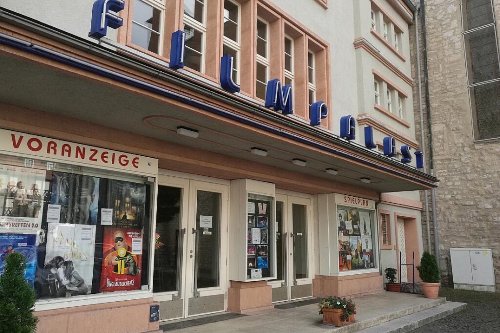 KORREKTUR: Jim Jarmusch gewinnt Goldenen Löwen – Luna Wedler beste Newcomerin