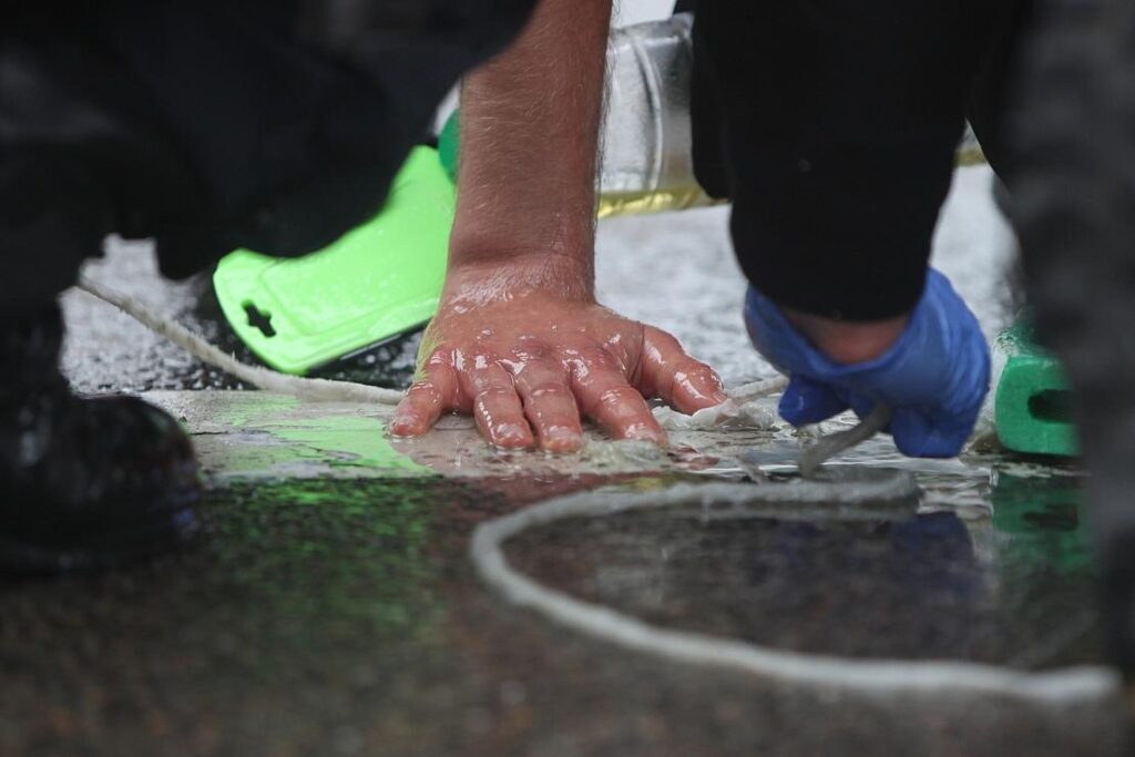 Klimaaktivisten blockieren stundenlang Autobahn A9 bei München