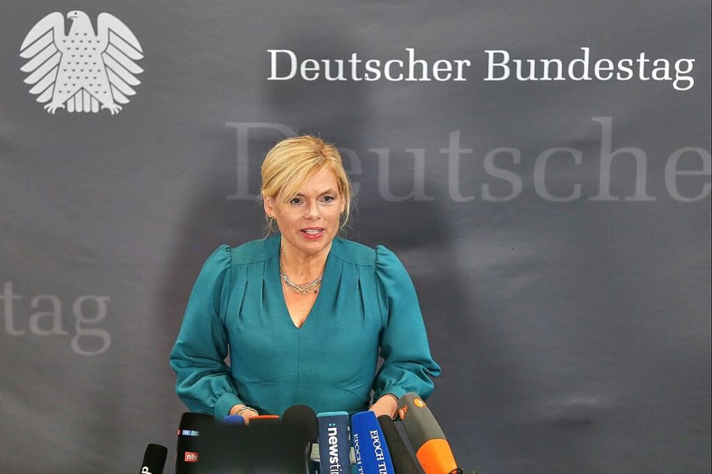 Kommission: Klöckner mahnt "selbstkritische" Corona-Aufarbeitung an