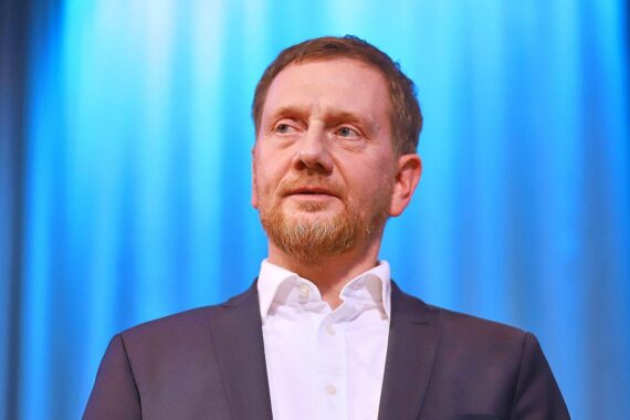 Michael Kretschmer fordert mehr Rüstungsinvestitionen für Sachsen in der Landesverteidigung.