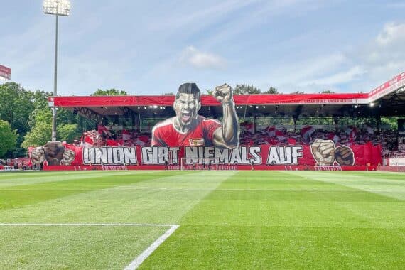 Ablehnung des Verkehrskonzepts für Union Berlin: Spannungen zwischen Politik und Fußballverein steigen.