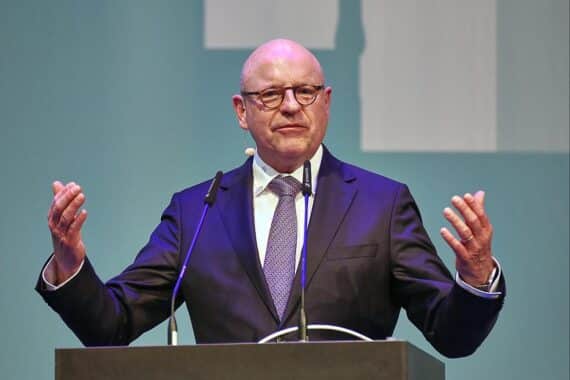 Markus Lewe verabschiedet sich als Oberbürgermeister von Münster nach 16 Jahren Amtszeit.