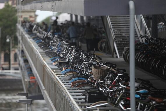 Fahrradparkplätze in Osnabrück: Bürger können Vorschläge für neue Abstellmöglichkeiten einreichen.