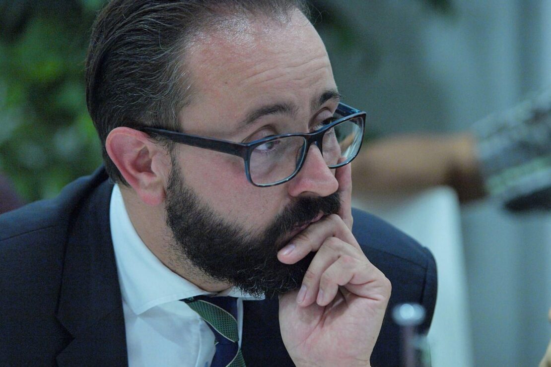 Sächsischer Minister übergibt Großgerät für Strahlentherapie in Leipzig