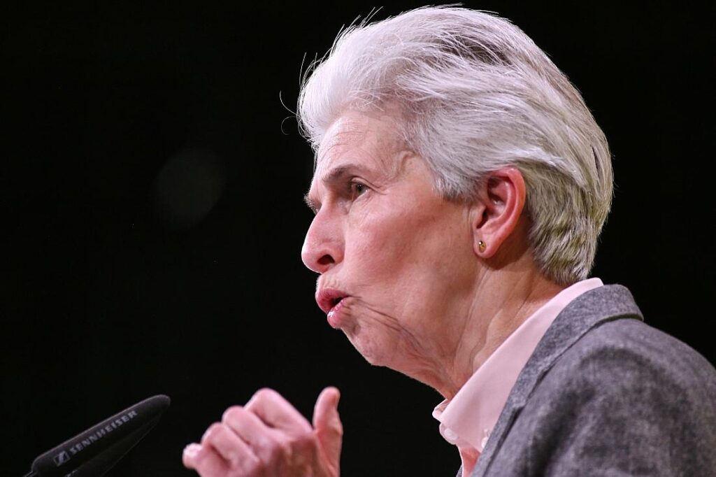 Strack-Zimmermann kritisiert Merz für Äußerung zu Drohnenvorfall