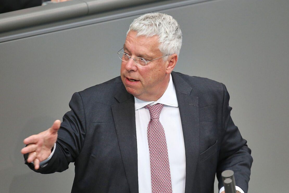 Union künftig für "Abschuss russischer Kampfjets über Nato-Gebiet"