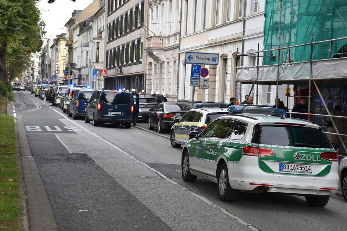 Zoll stoppt illegale Beschäftigung auf Krefelder Baustelle