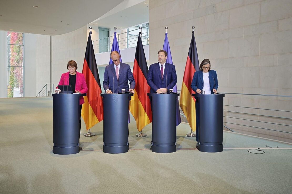 Auto-Gipfel: Merz will Autos mit CO2-Ausstoß auch nach 2035 zulassen