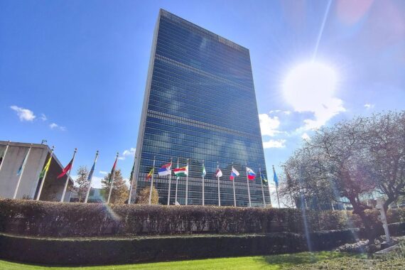 Annalena Baerbock spricht über UN-Reformen und die Notwendigkeit für Frauen in Führungspositionen.