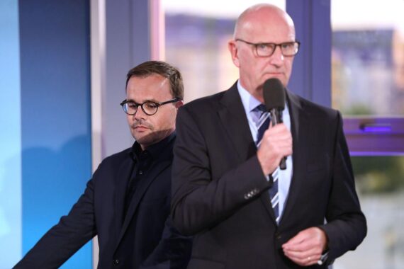 Politiker Jan Redmann und Dietmar Woidke diskutieren über Zusammenarbeit mit der AfD.