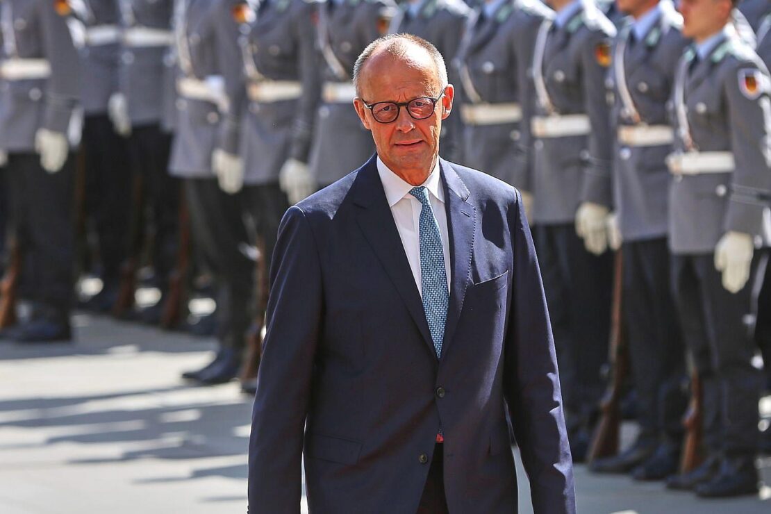 Debatte um Wehrpflicht läuft nach Merz-Interview wieder heiß