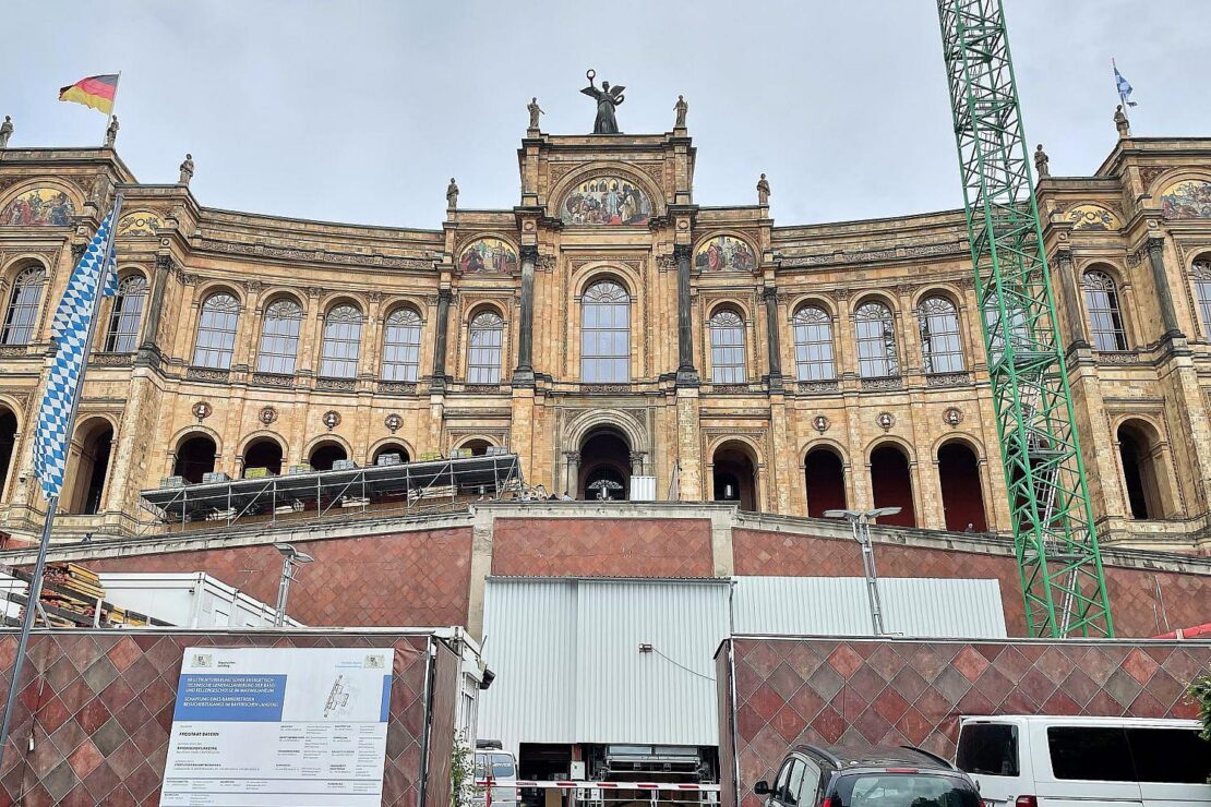 Ehrenamtliche aus Neu-Ulm besichtigen Bayerischen Landtag