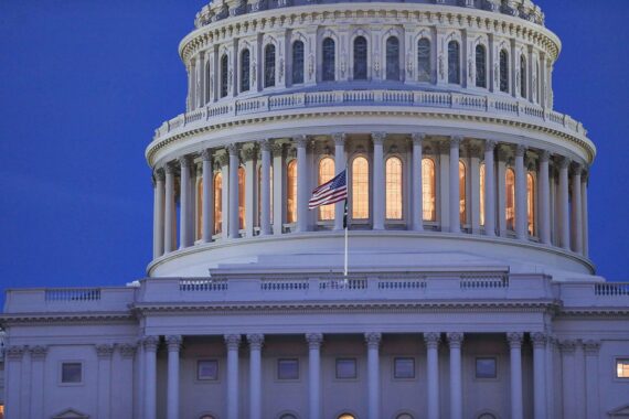 Kapitol in Washington, Symbol für den aktuellen Haushaltsstillstand der USA.