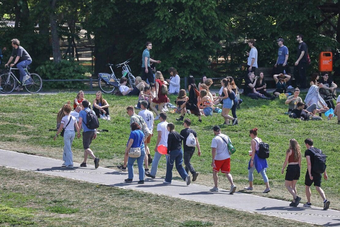 Landkreis Neu-Ulm veranstaltet Demokratietag für Jugendliche