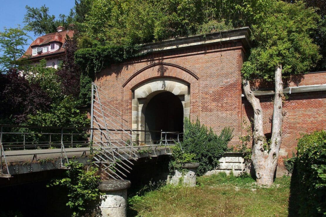 Rad- und Gehwegbrücke Memminger Tor in Neu-Ulm gesperrt
