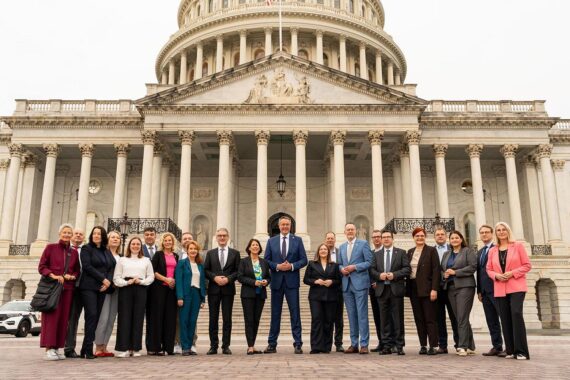 Rheinland-pfälzische Delegation bespricht Kultur und Handel während Washington-Reise unter Ministerpräsident Schweitzer.