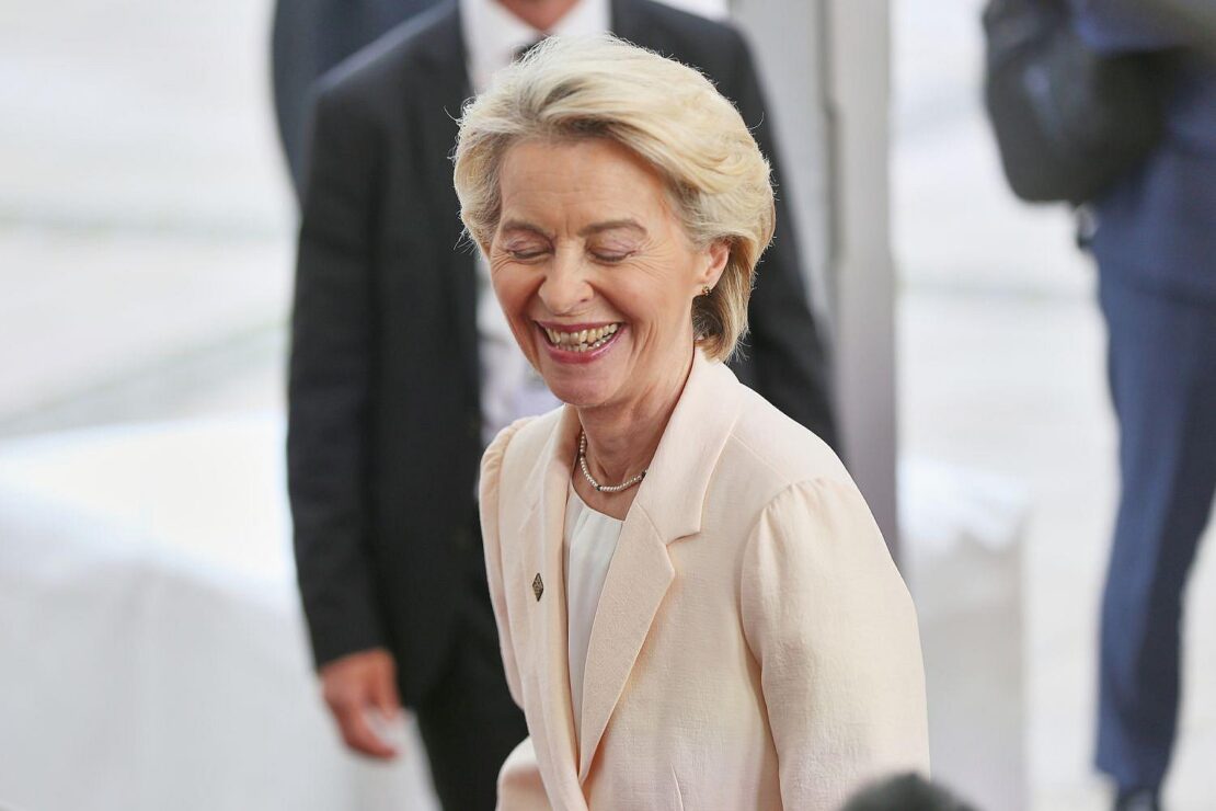 Von der Leyen übersteht erneut Misstrauensvoten im EU-Parlament