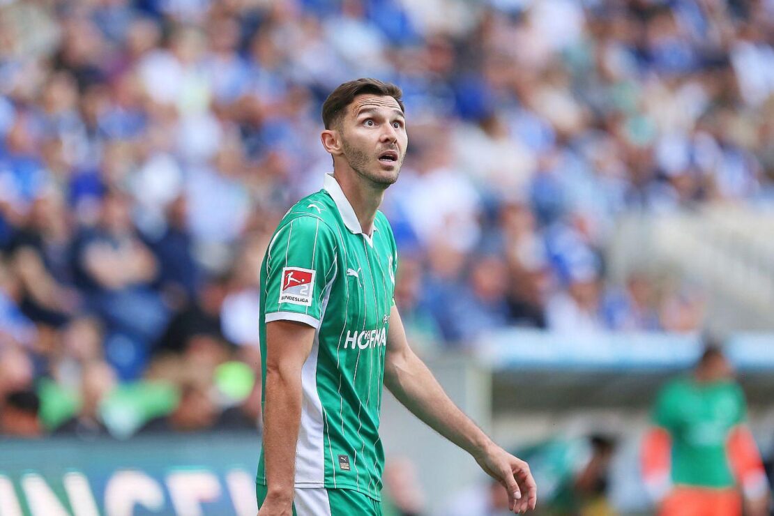 2. Bundesliga: Paderborn schlägt Fürth – Platz 1