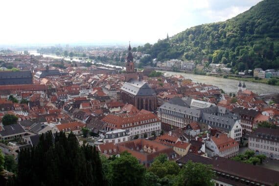 Heidelberg, neue Wohnungen, Bauprojekte, Stadtentwicklung, soziale Wohnraumförderung, dynamisches Wachstum, urbanes Leben.