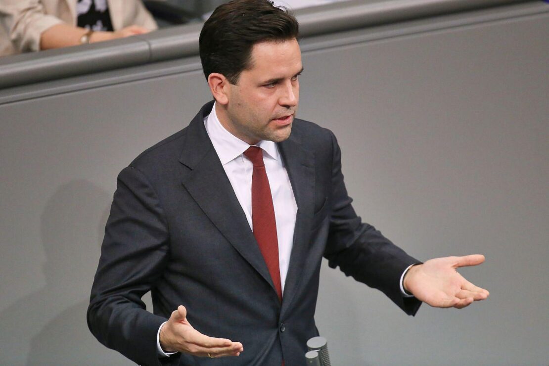 JU macht im Rentenstreit Druck auf Merz