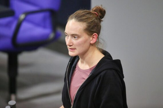 Violetta Bock fordert gerechte Klimafonds, die indigene Rechte schützen und Abholzung verhindern.