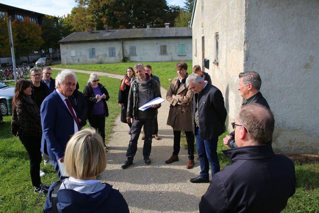 Moosburg und Landkreis Freising sichern Stalag-Baracken